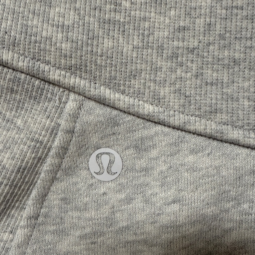 Lululemon Scuba HR Gray Mini Skirt size large - Picture 4 of 5